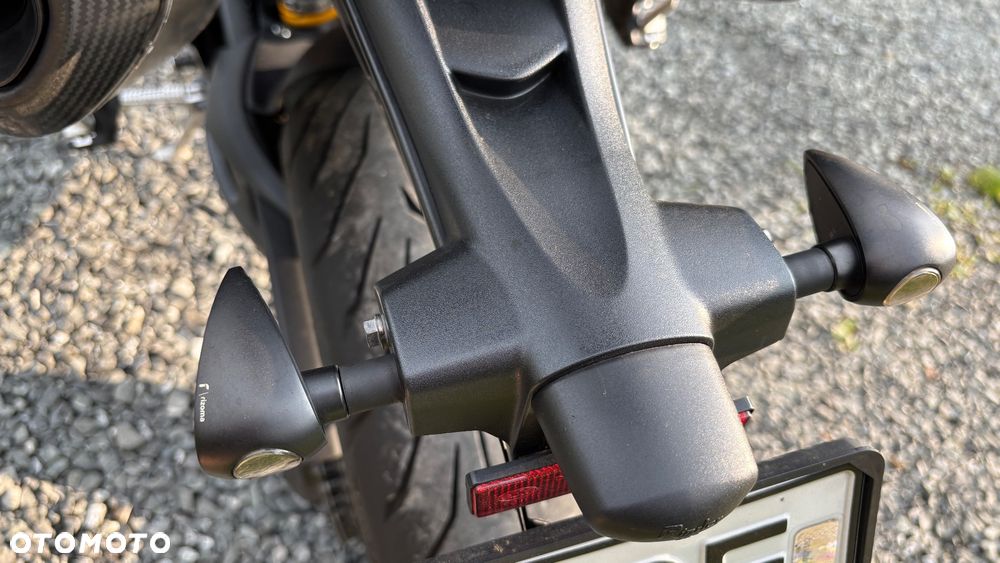 Triumph Speed Triple - 23