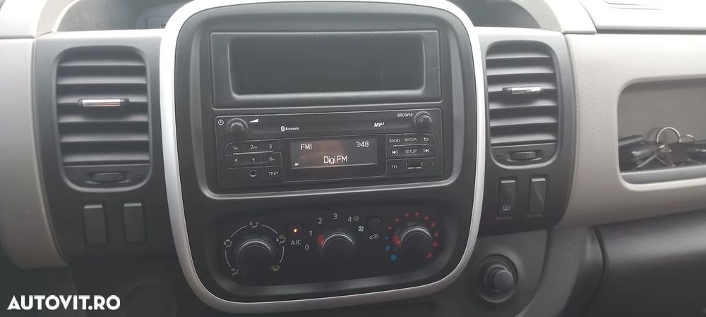 Renault Trafic - 16