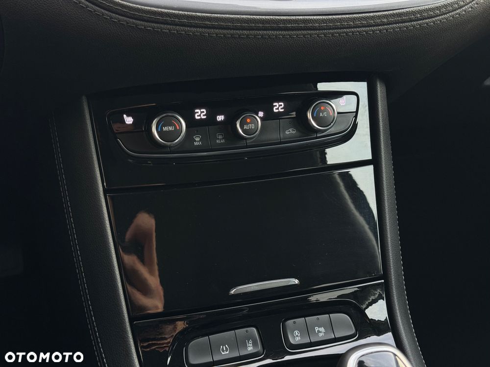 Opel Grandland X 1.6 T Elite S&S - 21