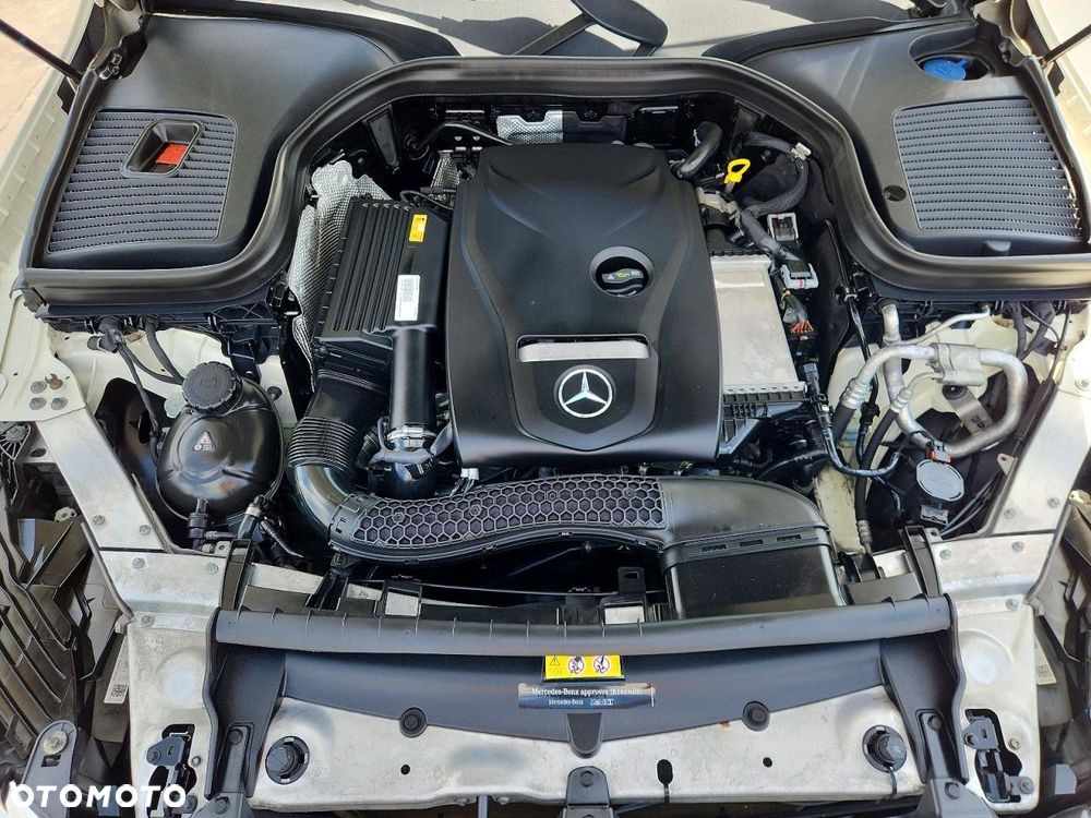 Mercedes-Benz GLC 300 4Matic 9G-TRONIC - 10
