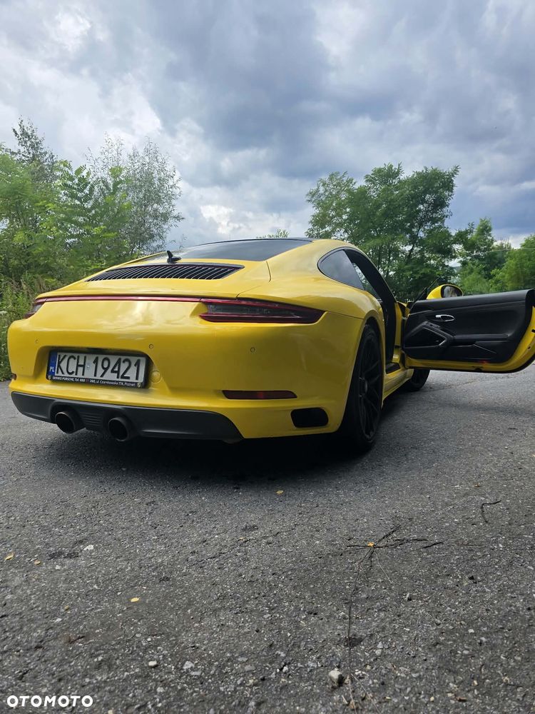 Porsche Carrera GT - 12