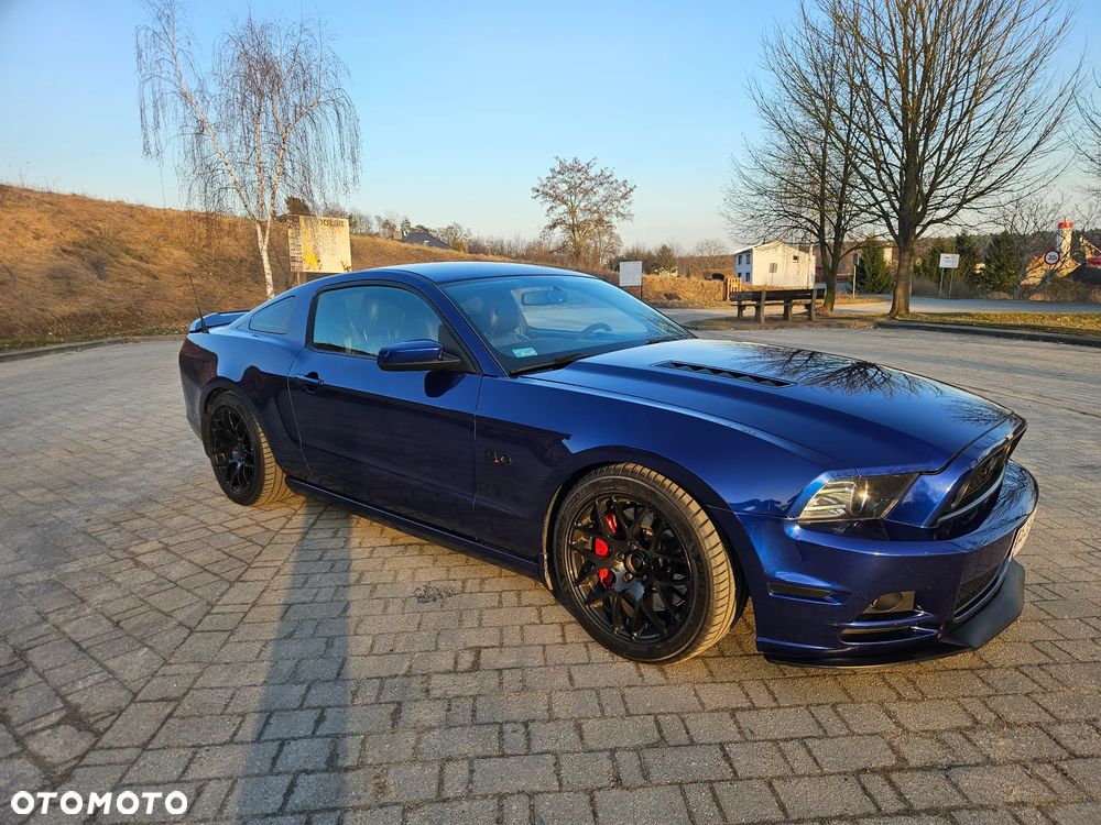 Ford Mustang 5.0 V8 GT - 4