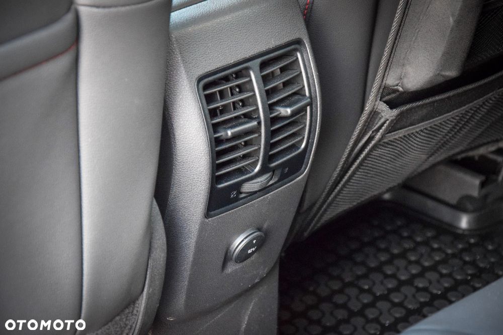 Ford Kuga 1.5 EcoBoost 4x4 ST-Line - 38