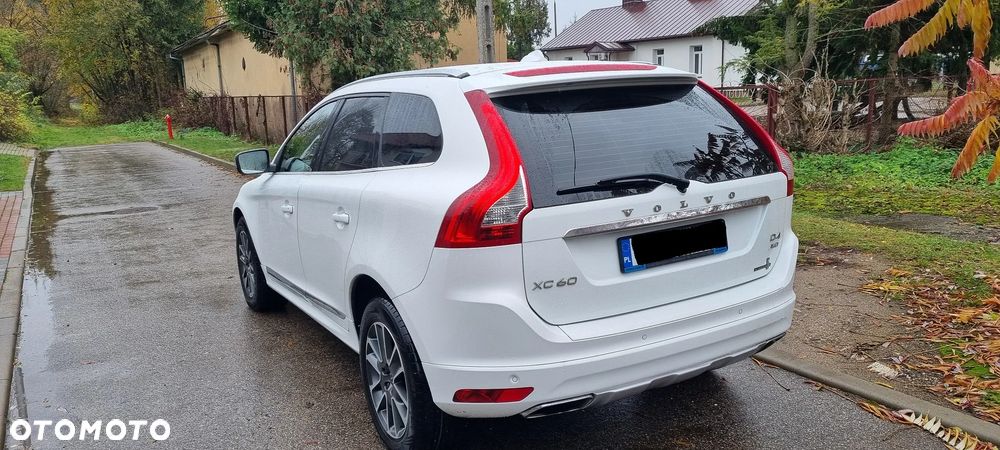 Volvo XC 60 D4 AWD Summum - 4