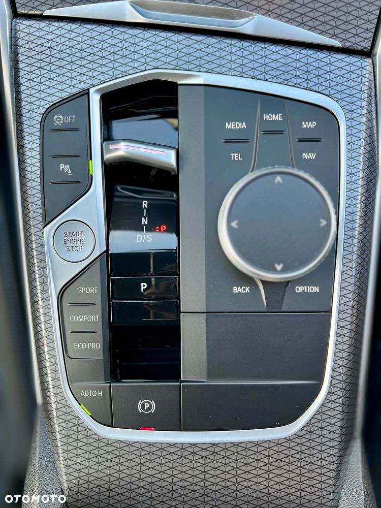 BMW Seria 3 320d xDrive M Sport Sport - 24