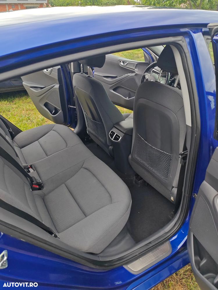 Hyundai IONIQ - 9