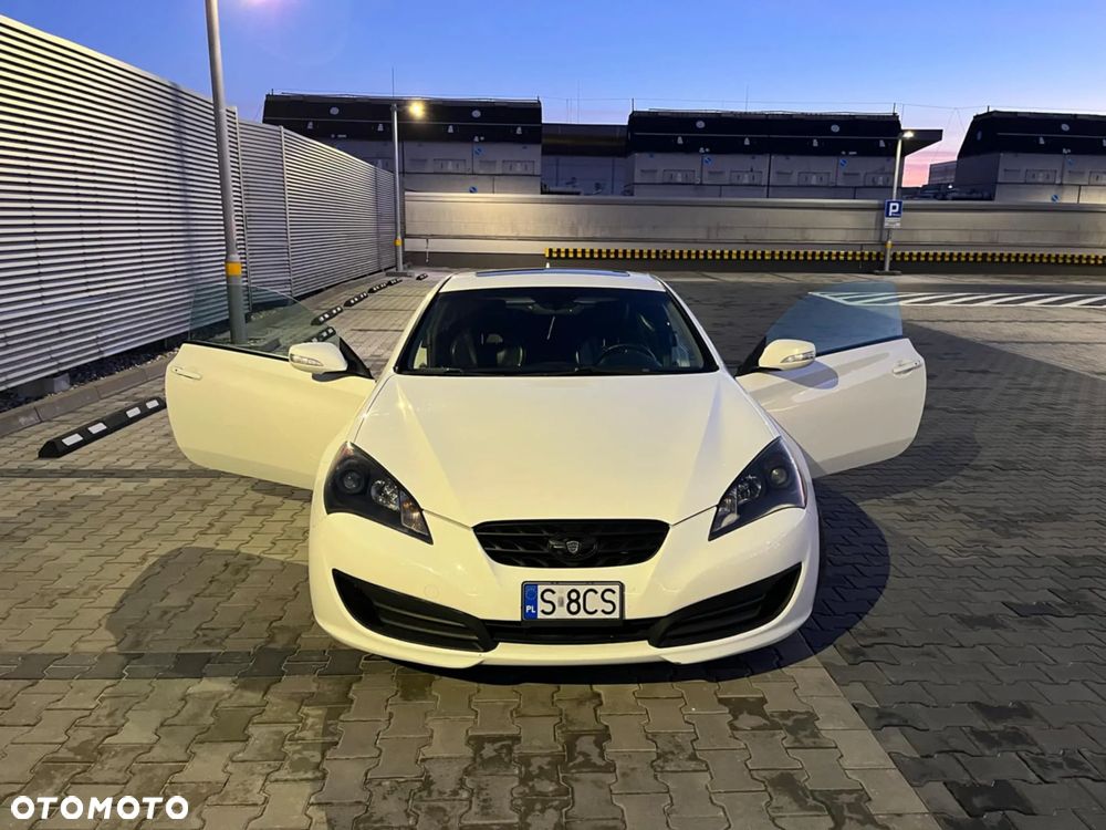 Hyundai Genesis Coupe 3.8 V6 - 3