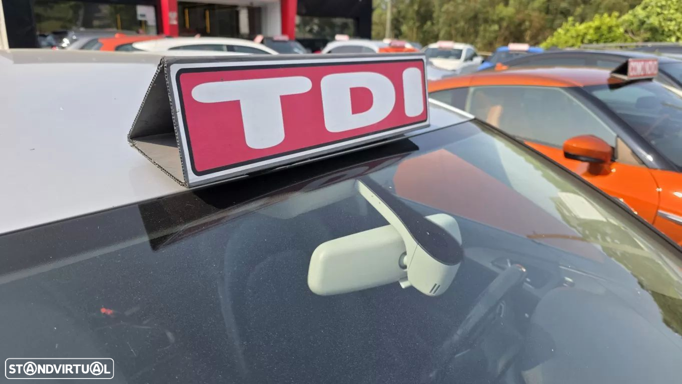 Audi A6 Avant 2.0 TDi S-line - 16