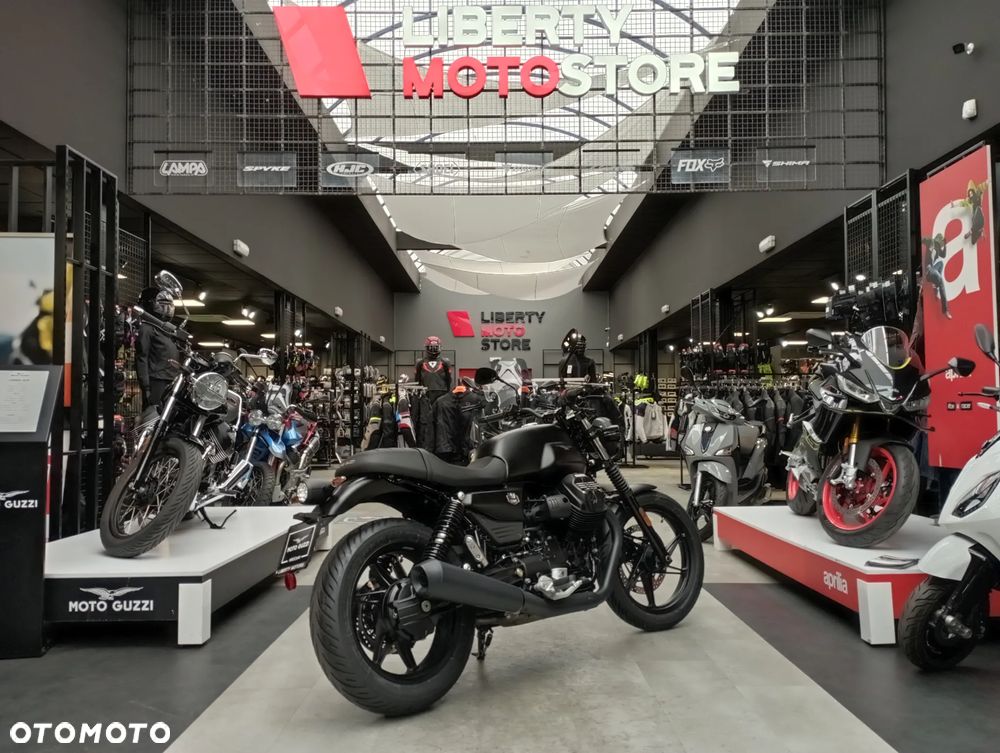 Moto Guzzi V7 - 7