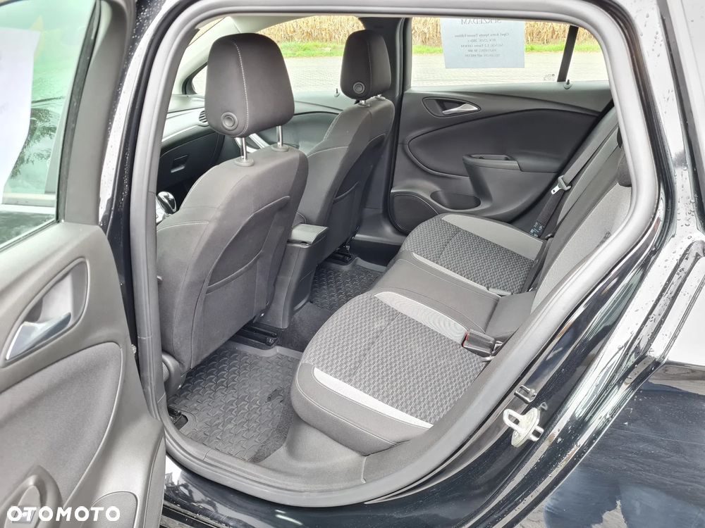 Opel Astra 1.2 Turbo Start/Stop Sports Tourer - 9
