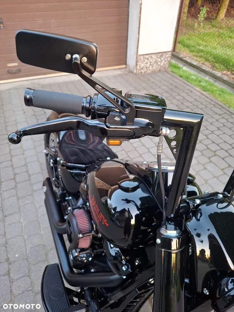 Harley-Davidson Softail - 12