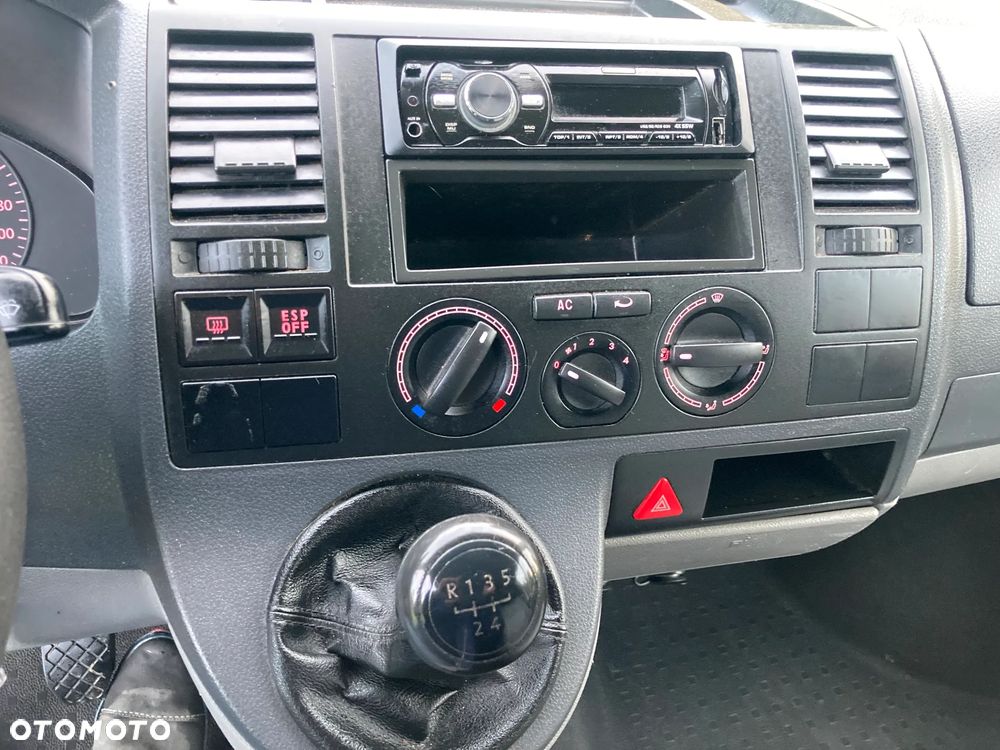 Volkswagen Transporter T5 - 17