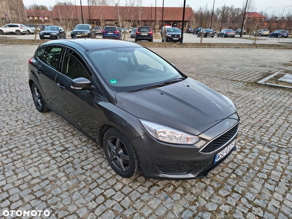 Ford Focus 1.6 Edition - 17