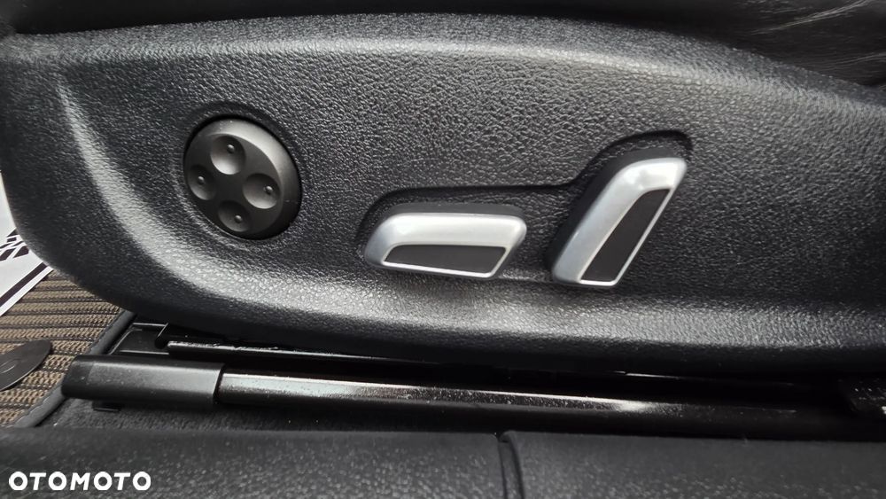 Audi A6 Allroad 3.0 TDI Quattro S tronic - 13