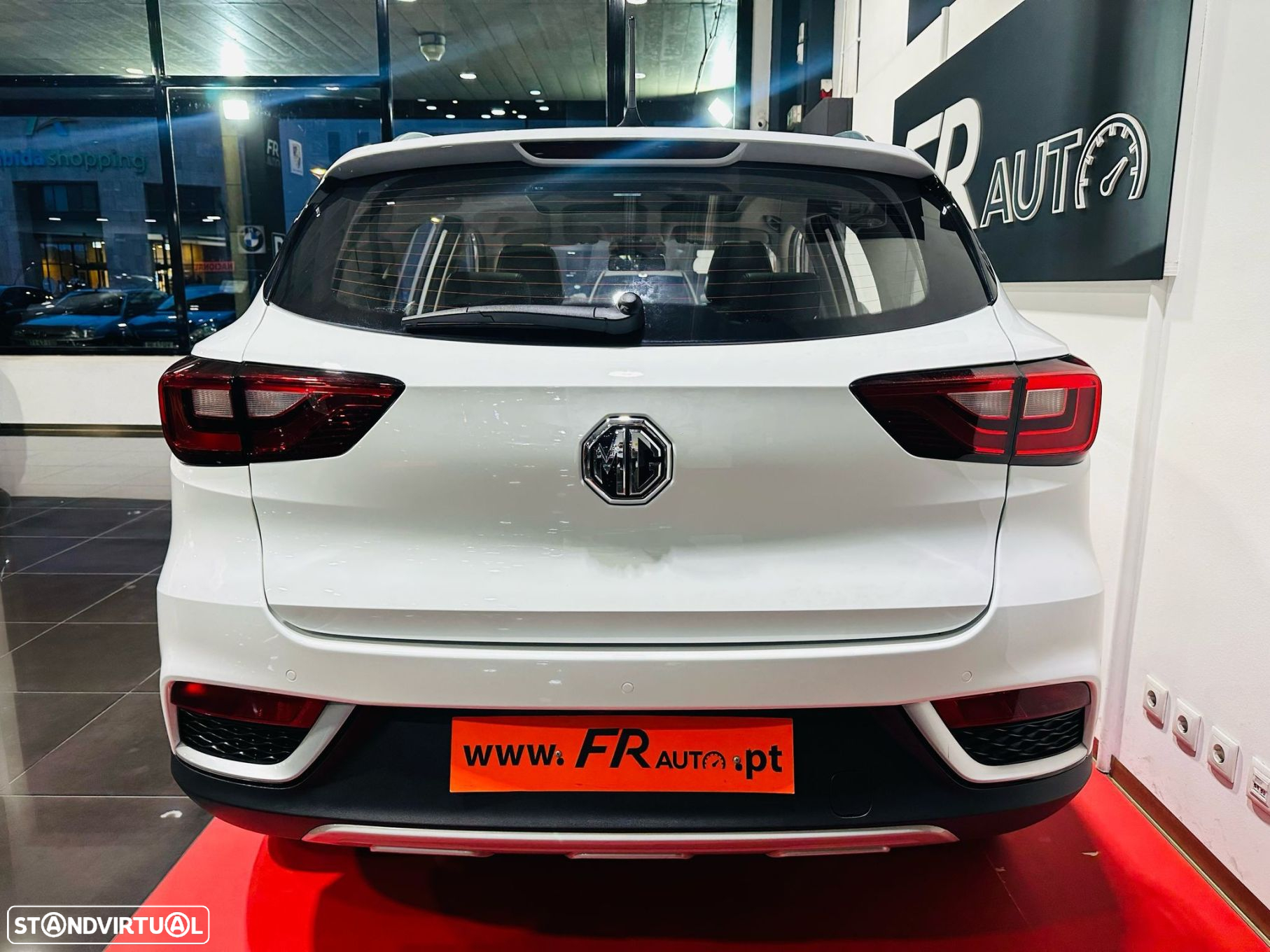 MG ZS EV 44.5 kWh Luxury - 17