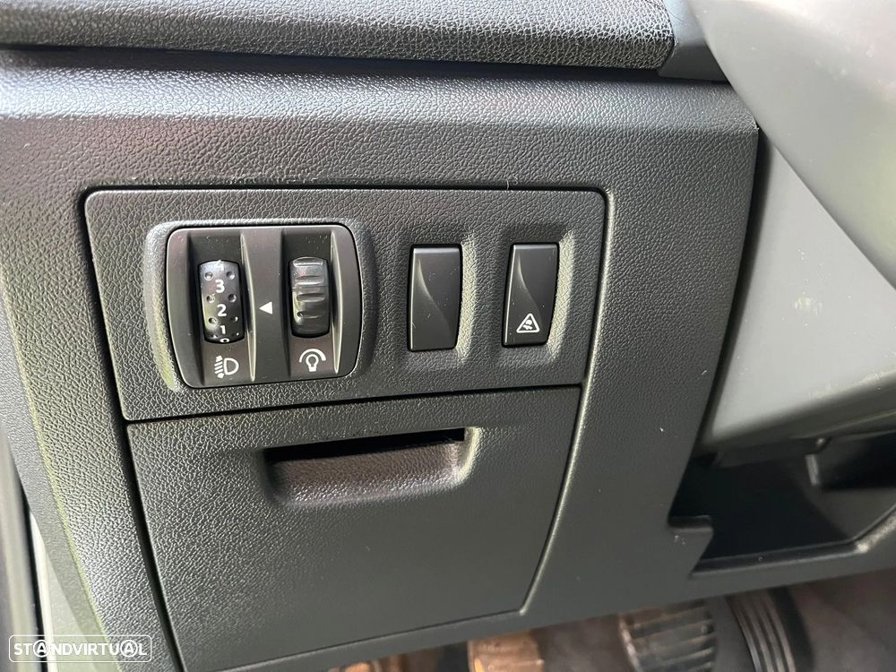 Renault Laguna Break 1.5 dCi Confort - 17