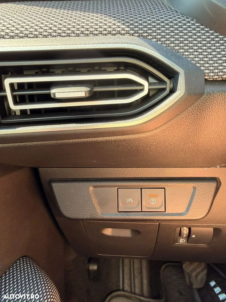 Dacia Logan - 5
