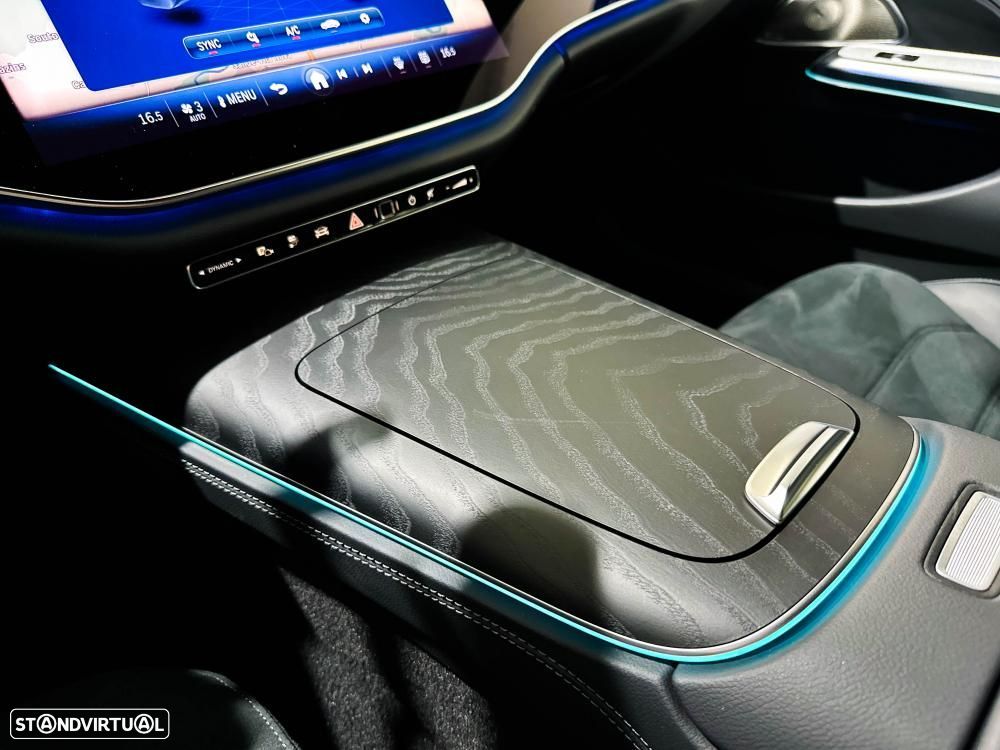 Mercedes-Benz E 300 de AMG Line 4Matic - 56