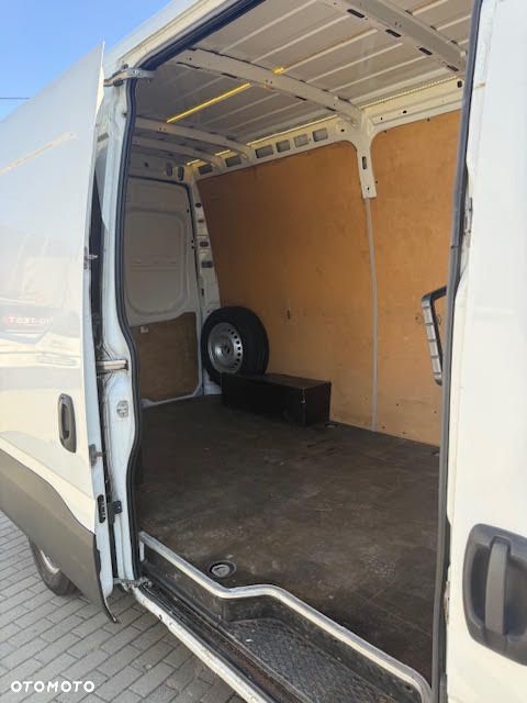 Iveco DAILY - 10