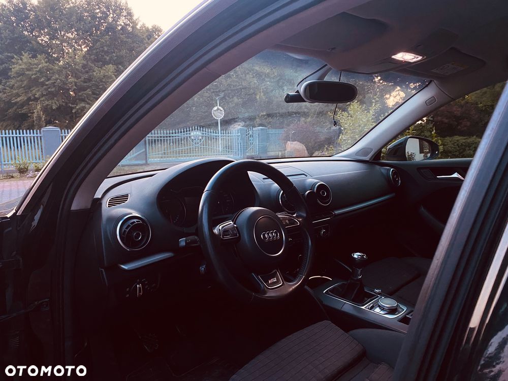 Audi A3 Sportback 2.0 TDI S line Sportpaket - 2