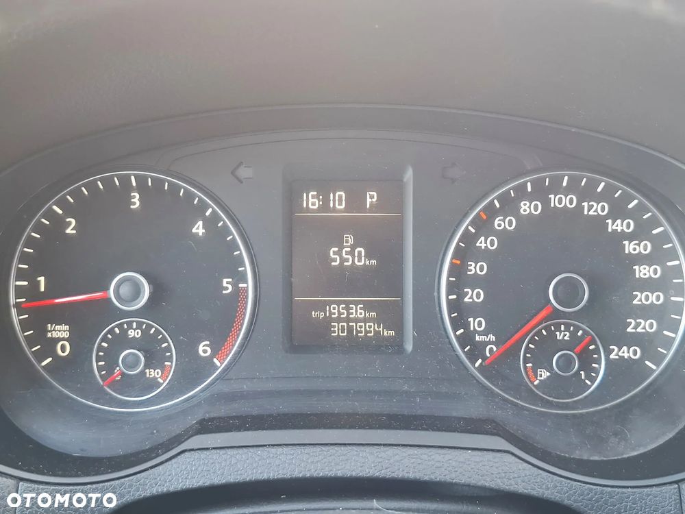 Volkswagen Sharan 2.0 TDI Comfortline DSG - 7