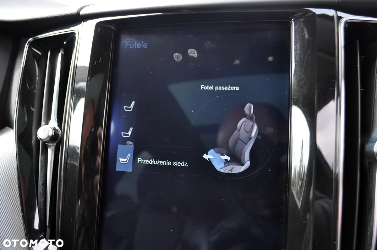 Volvo XC 60 D5 SCR AWD Inscription - 28