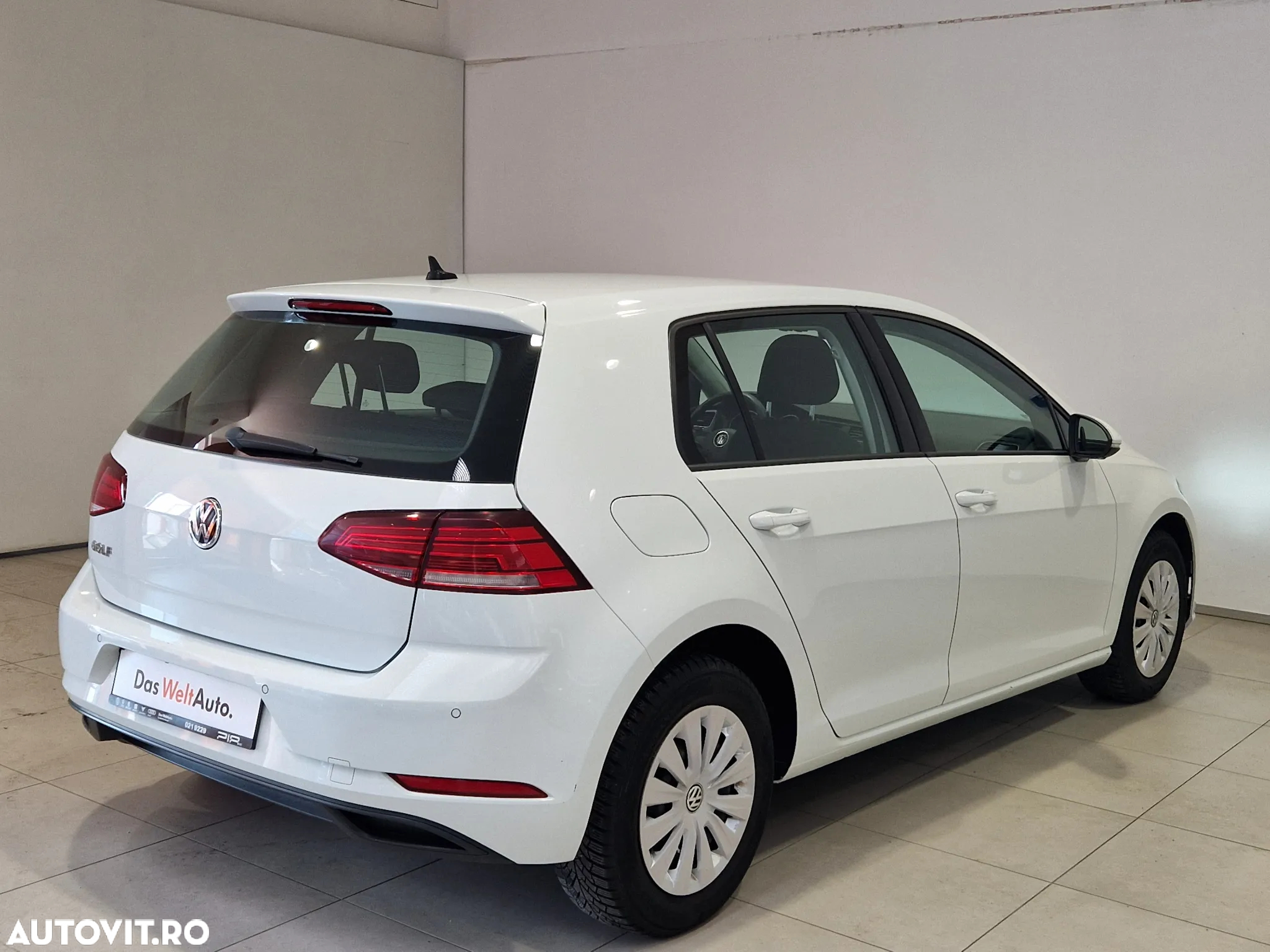 Volkswagen Golf 1.6 TDI Trendline - 7