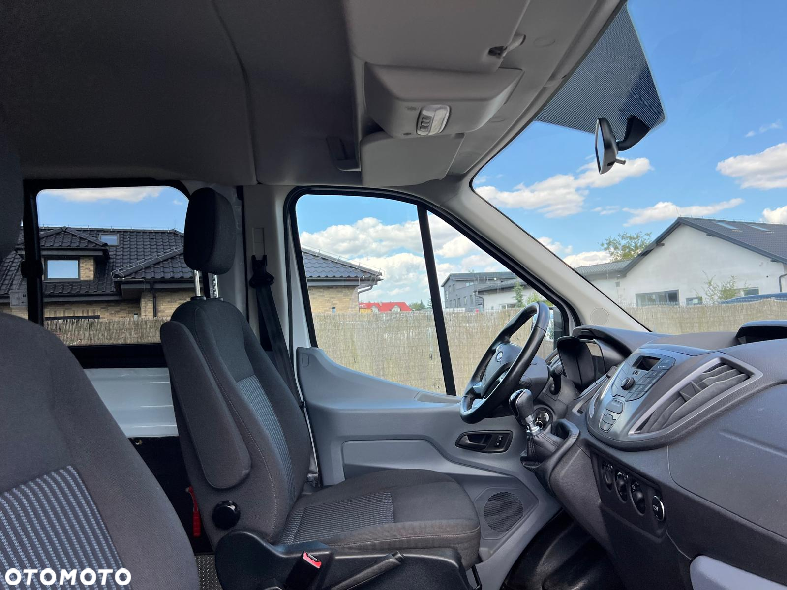 Ford Transit 9 osobowy dla niepełnosprawnych WINDA AMF - 20