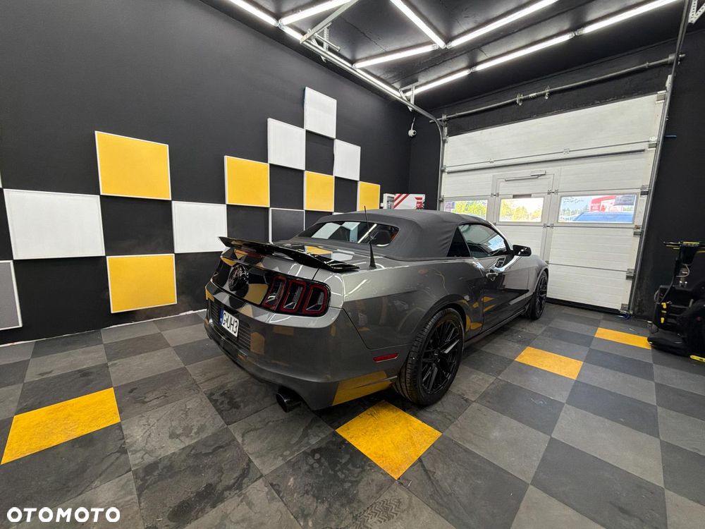 Ford Mustang 3.7 V6 Premium - 7