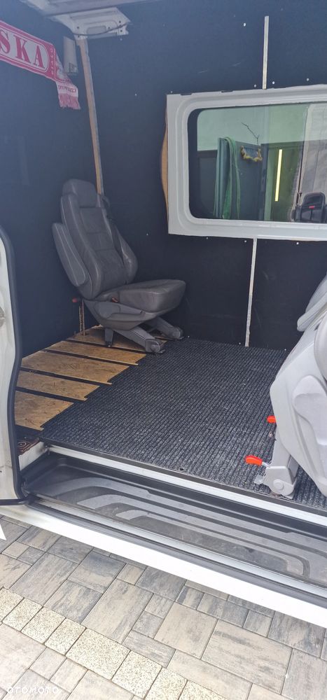 Mercedes-Benz Sprinter - 16