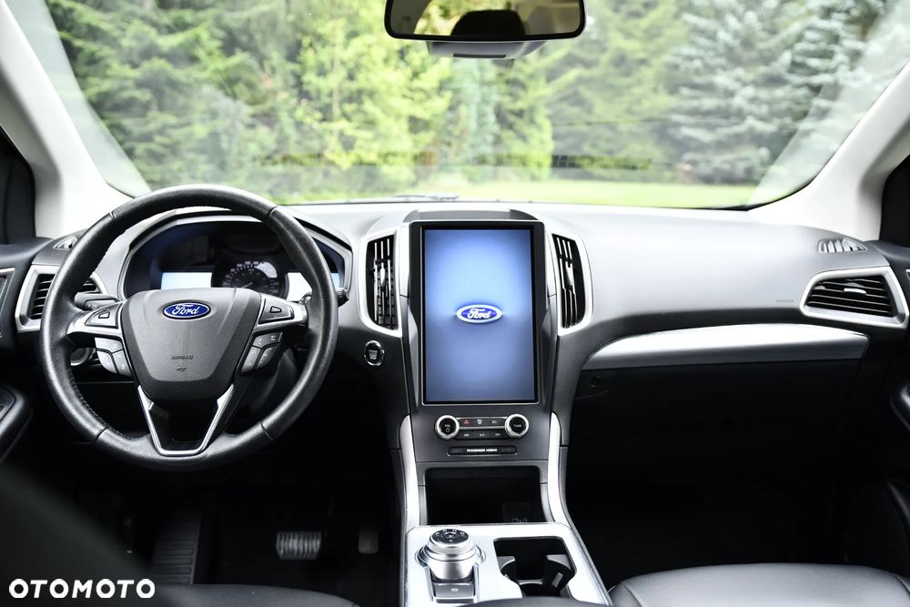 Ford Edge - 8
