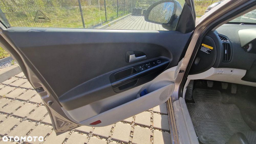 Kia Ceed 1.6 Crdi Comfort - 14