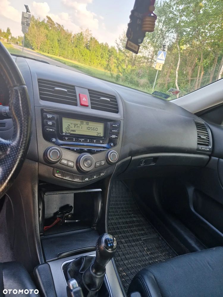 Honda Accord 2.0 Comfort - 19