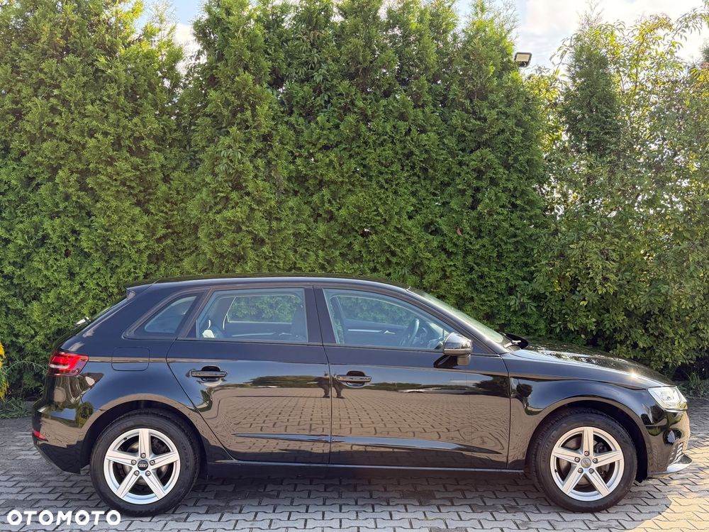 Audi A3 Sportback 30 TFSI S tronic - 8