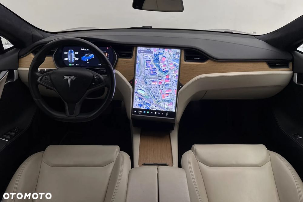 Tesla Model S Long Range Plus - 6