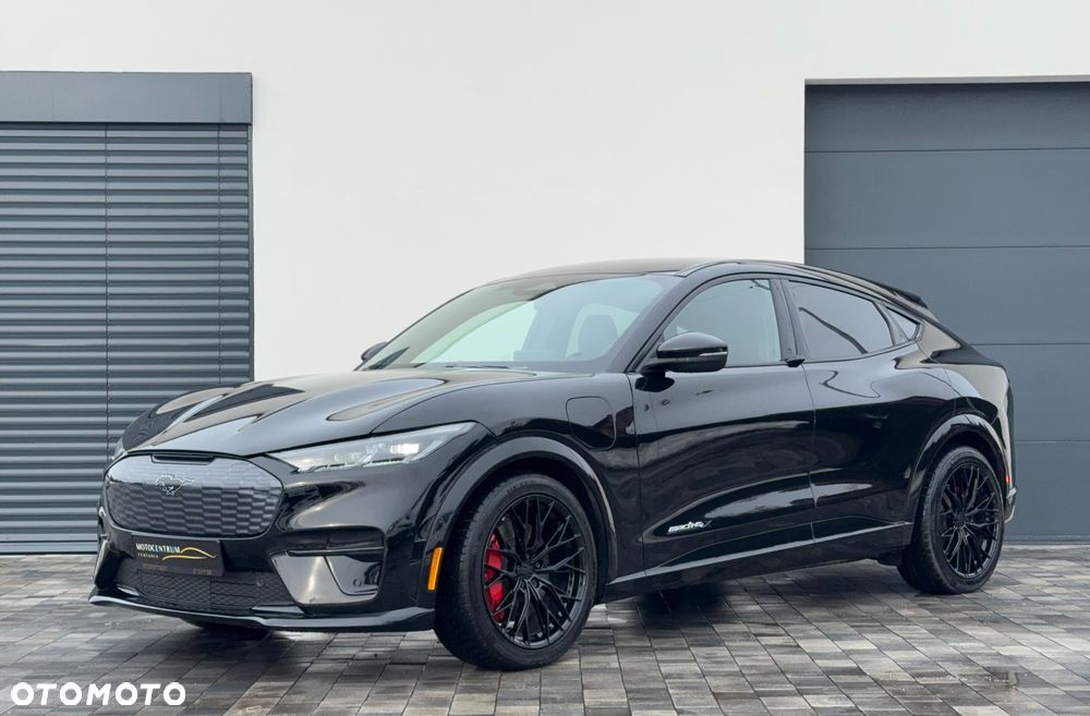 Ford Mustang Mach-E - 2