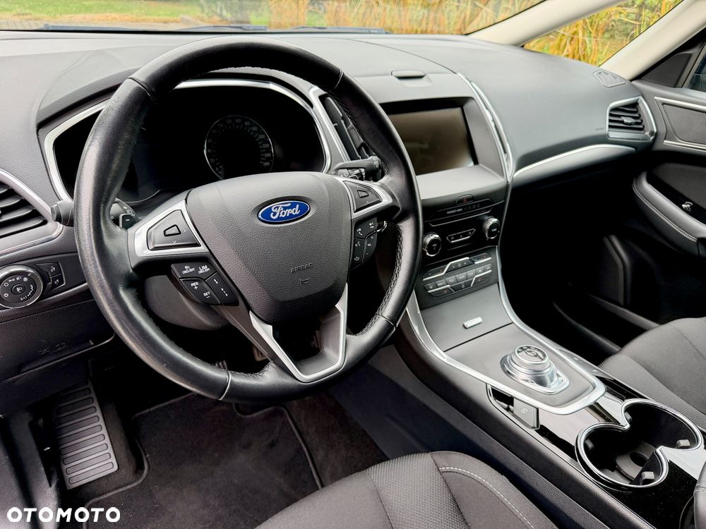 Ford S-Max - 25