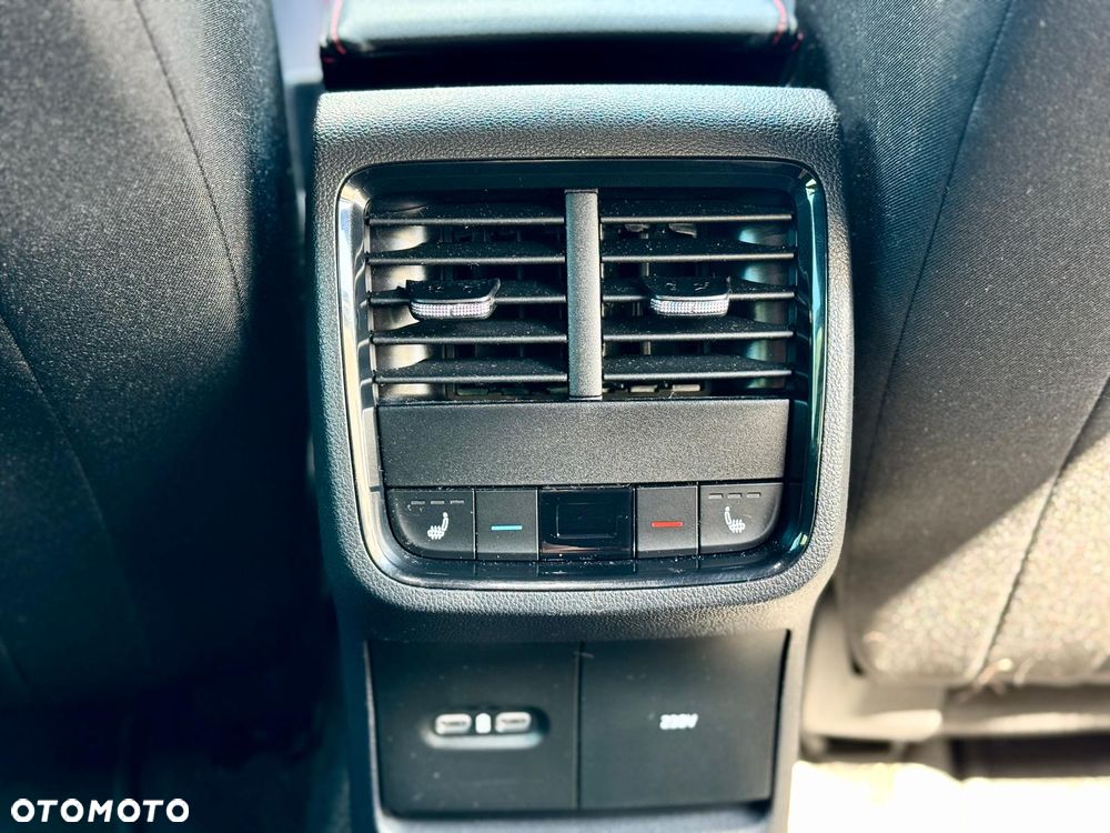 Skoda Octavia 2.0 TDI DSG 4x4 RS Plus - 27