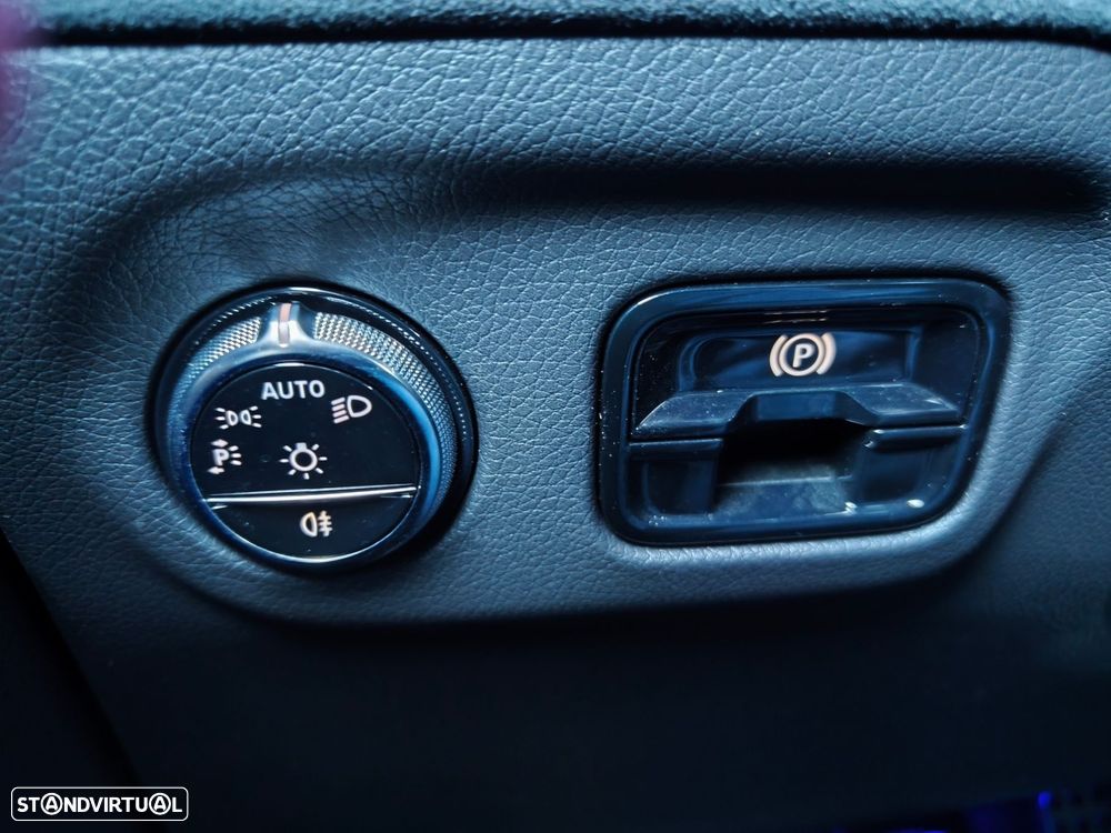 Mercedes-Benz EQE - 12