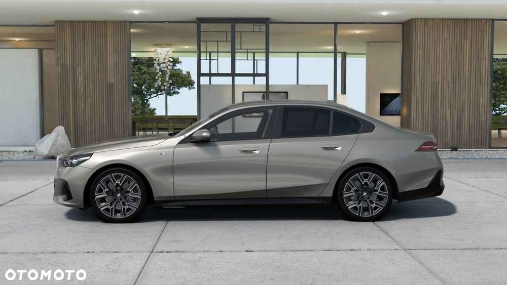 BMW Seria 5 520d xDrive - 2