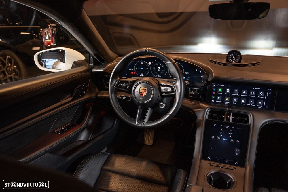 Porsche Taycan Turbo - 19