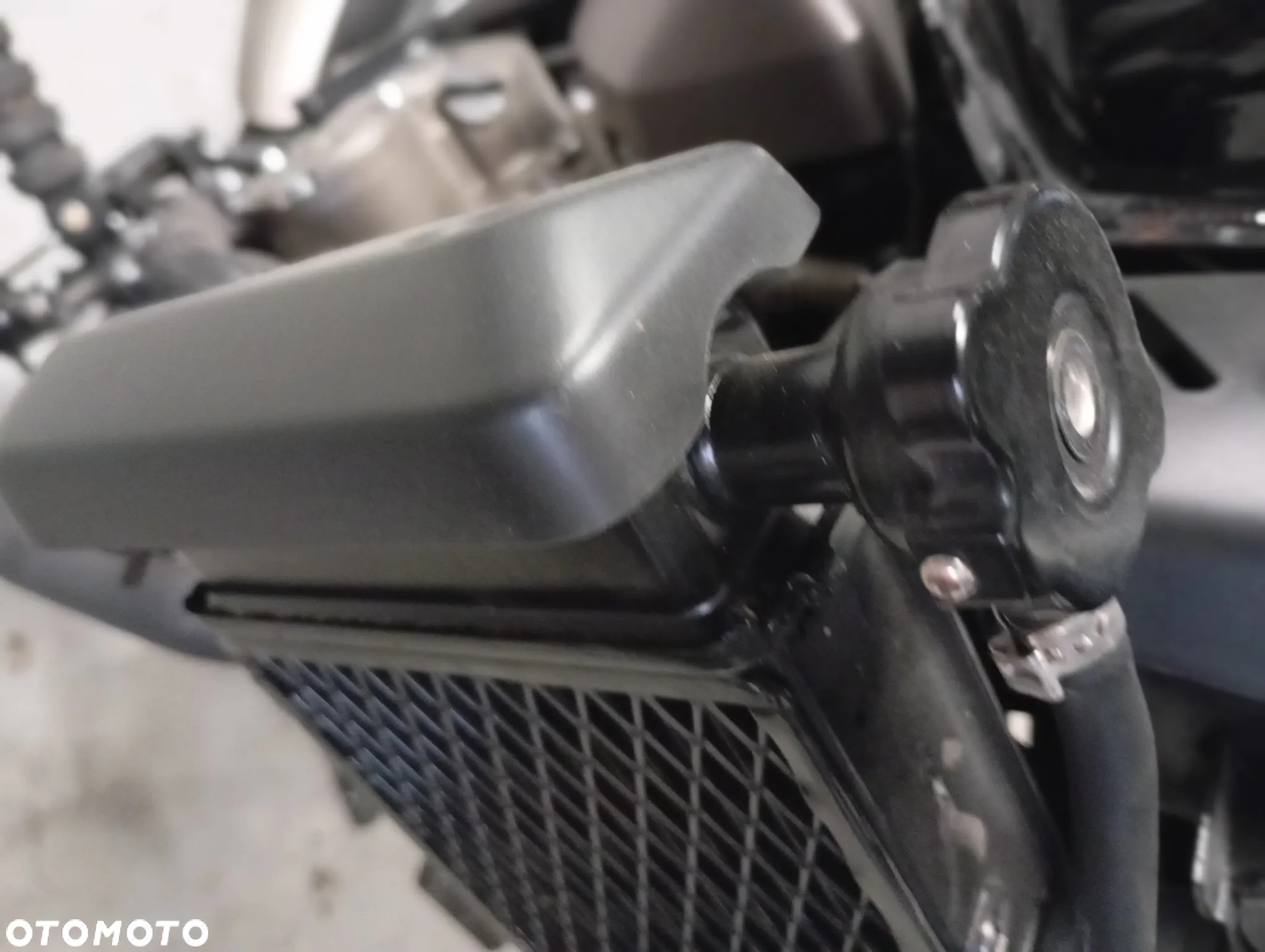 QJMOTOR SRV 125 - 2