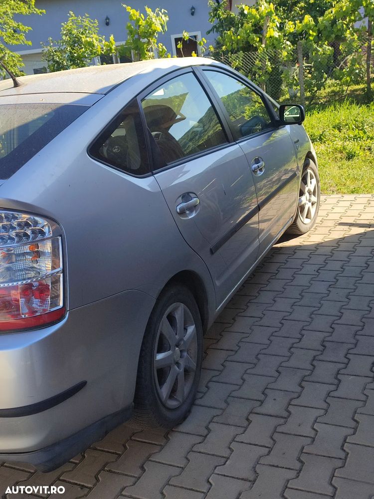 Toyota Prius (Hybrid) Luna - 15