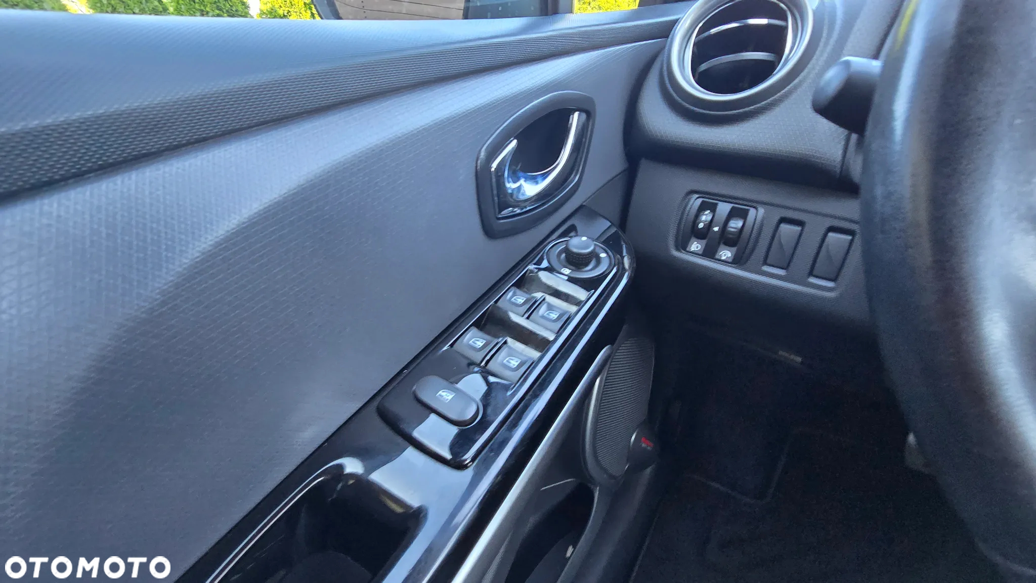 Renault Clio Grandtour TCe 120 EDC GT - 40
