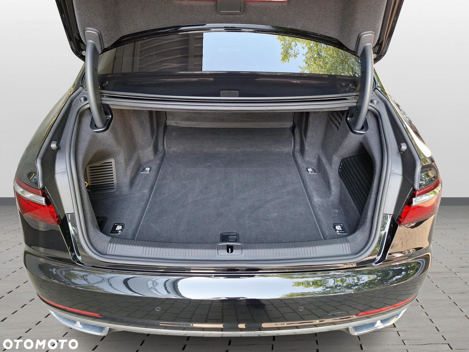 Audi A8 - 15