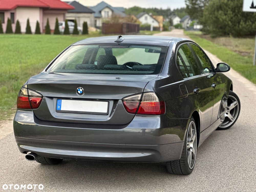 BMW Seria 3 318i - 31