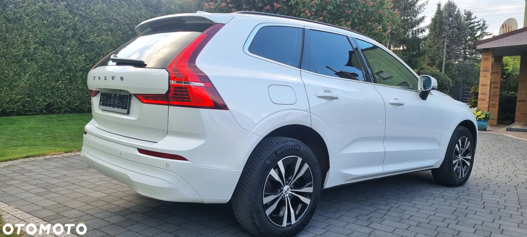 Volvo XC 60 B4 D Geartronic Momentum Pro - 8