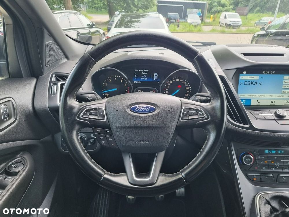 Ford Kuga 1.5 EcoBoost 2x4 ST-Line - 17