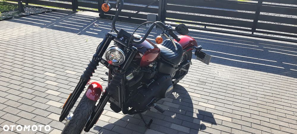 Harley-Davidson Softail Street Bob - 2
