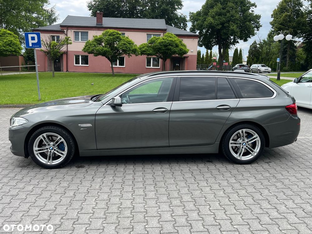 BMW Seria 5 520d xDrive - 15
